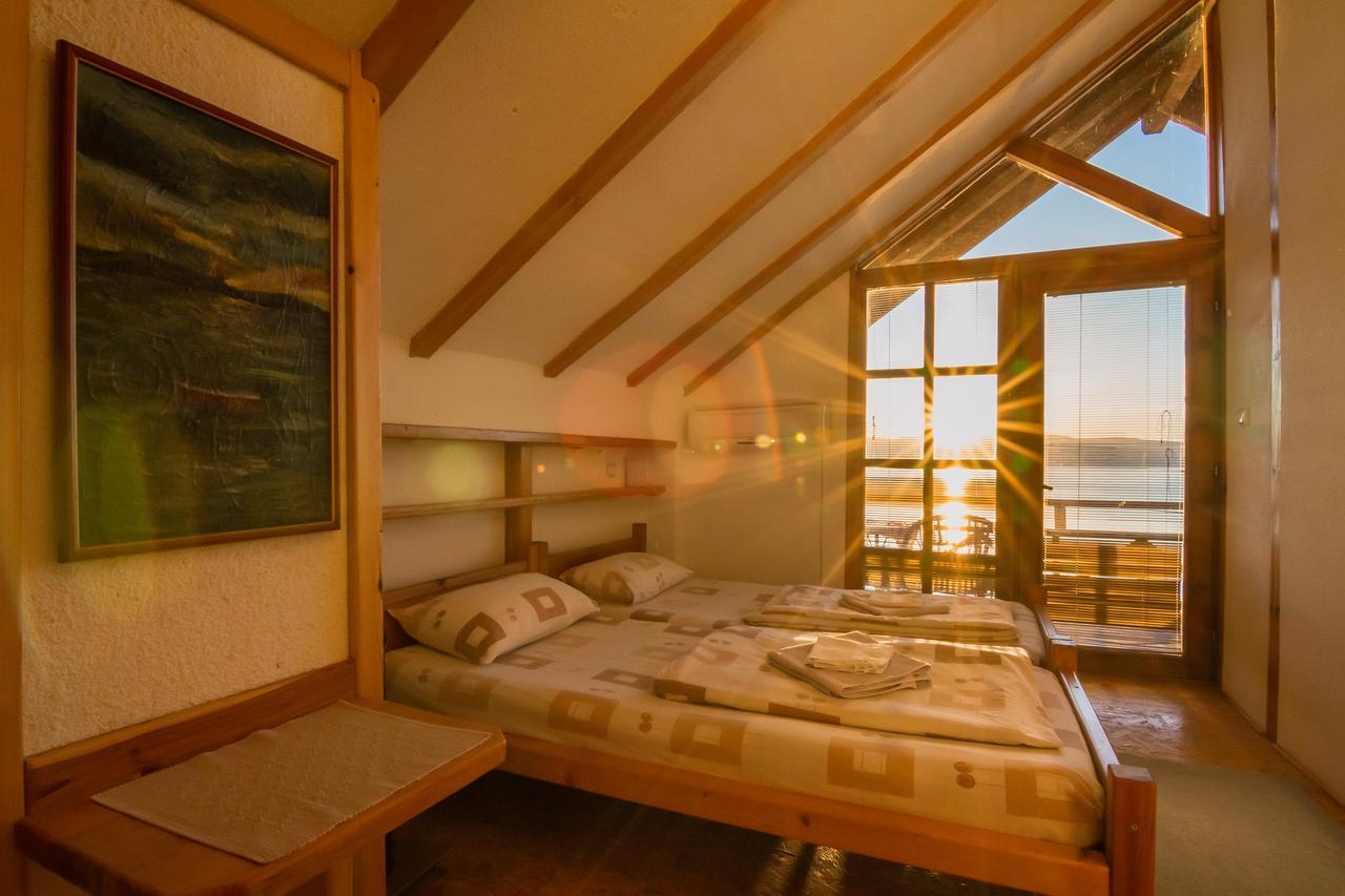 לגדין Robinson Sunset Guest House מראה חיצוני תמונה